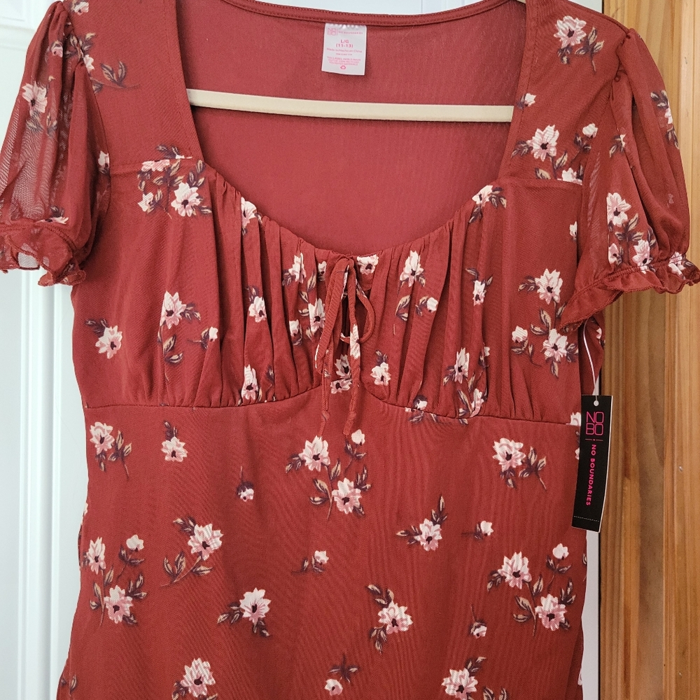 No boundaries  short sleeve blouse